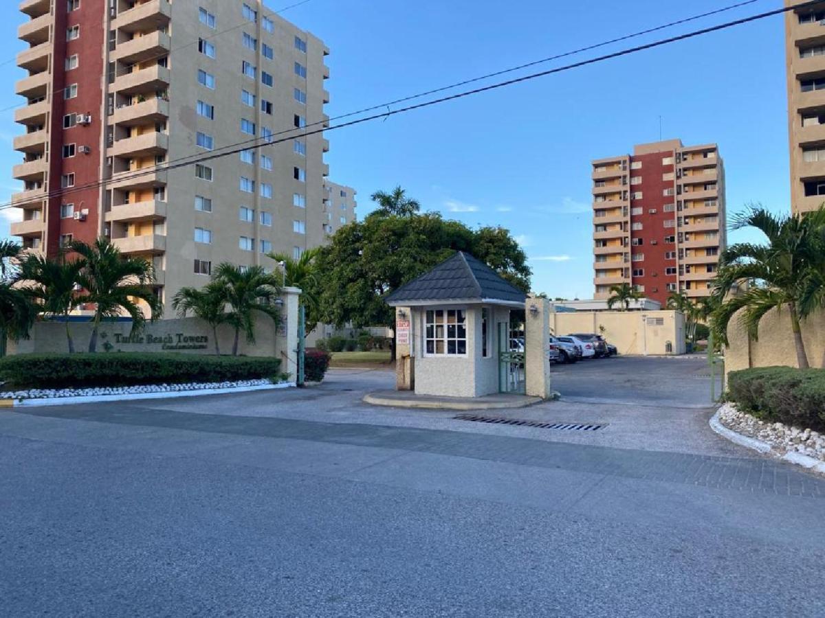 Beach-Side Condos At Turtle Beach Towers Ocho Rios Exterior photo