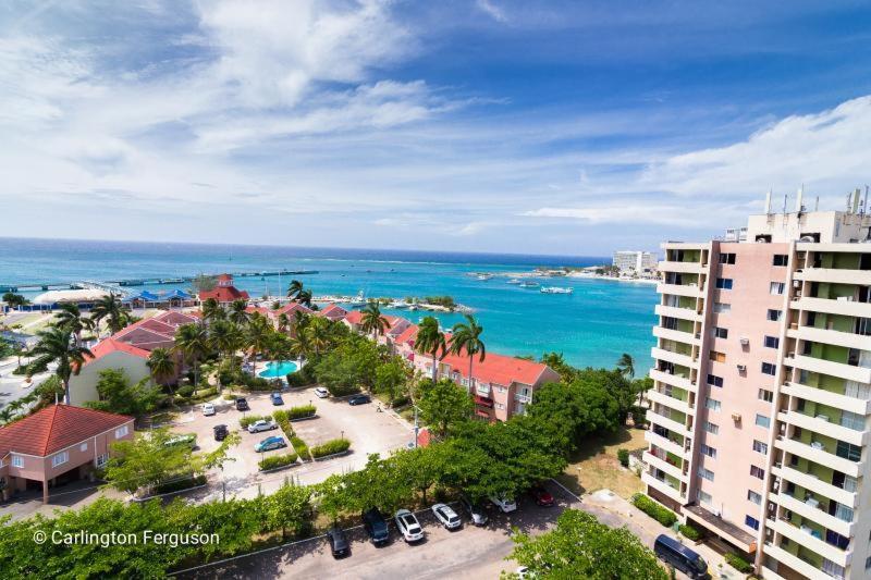 Beach-Side Condos At Turtle Beach Towers Ocho Rios Exterior photo